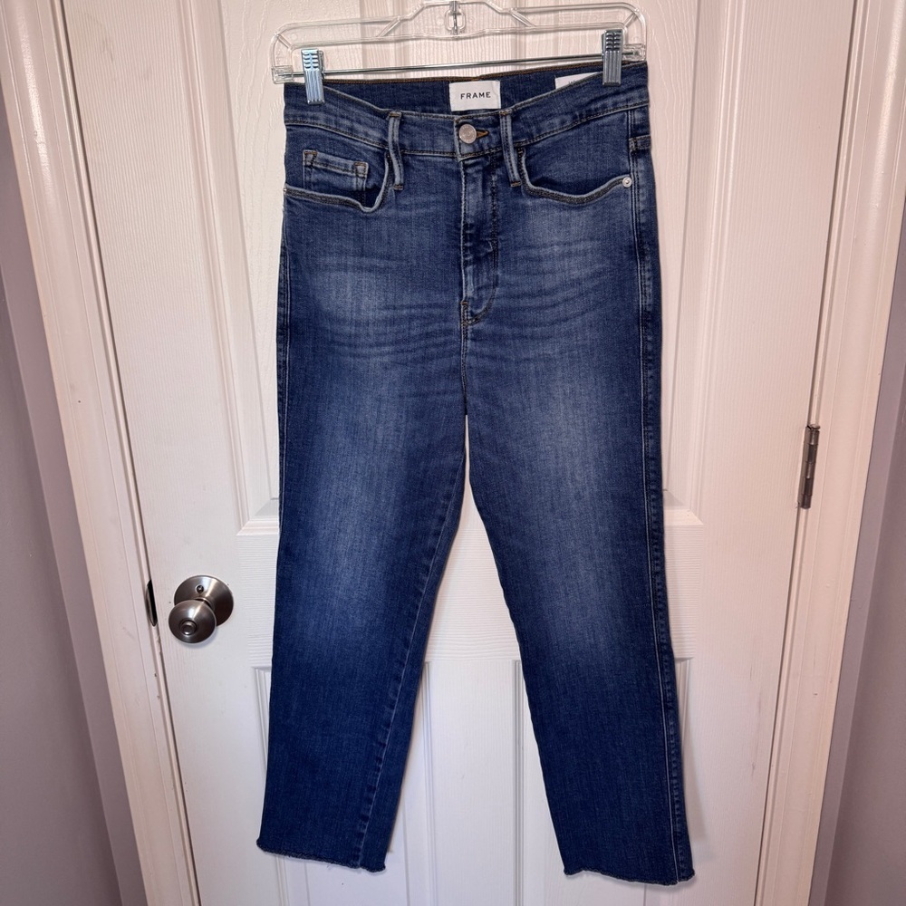 FRAME Le Sylvie Crop in Crosslane Wash